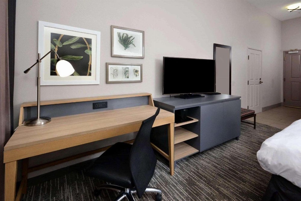 Country Inn & Suites by Radisson, Asheville West (Biltmore Estate), NC